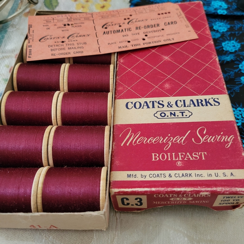 Coats & Clark's Red Sewing Thread Set
